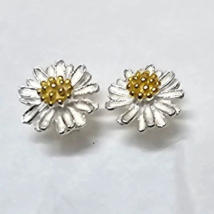 Knot accent earrings-EARRINGS STERLING SILVER GOLD DAISY STUDS