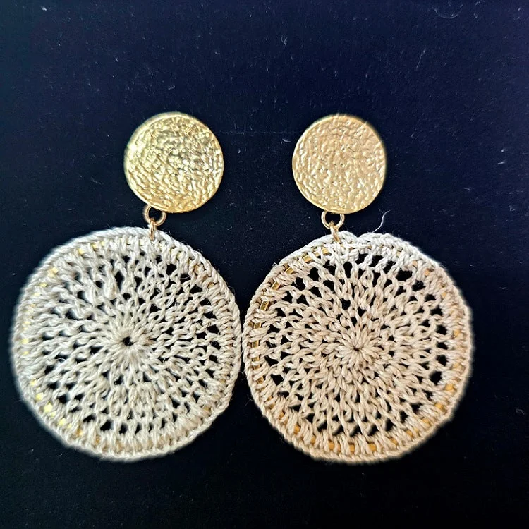 Minimalist bar earrings-BILUM AND BILAS BISMARK BASKET DISC EARRINGS GOLD