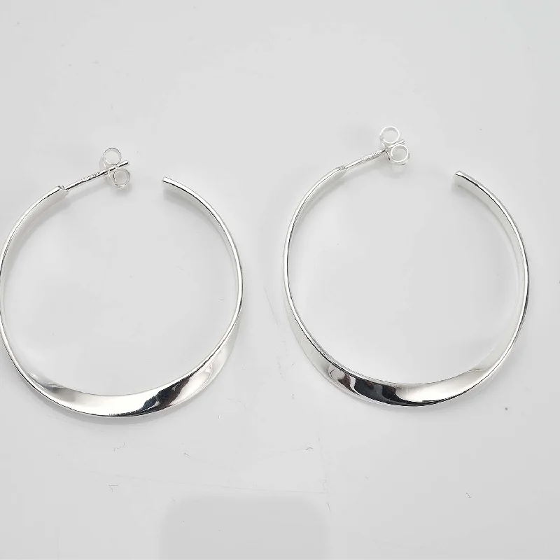 Gold stud earrings-Sleek Horizon Twist Hoops