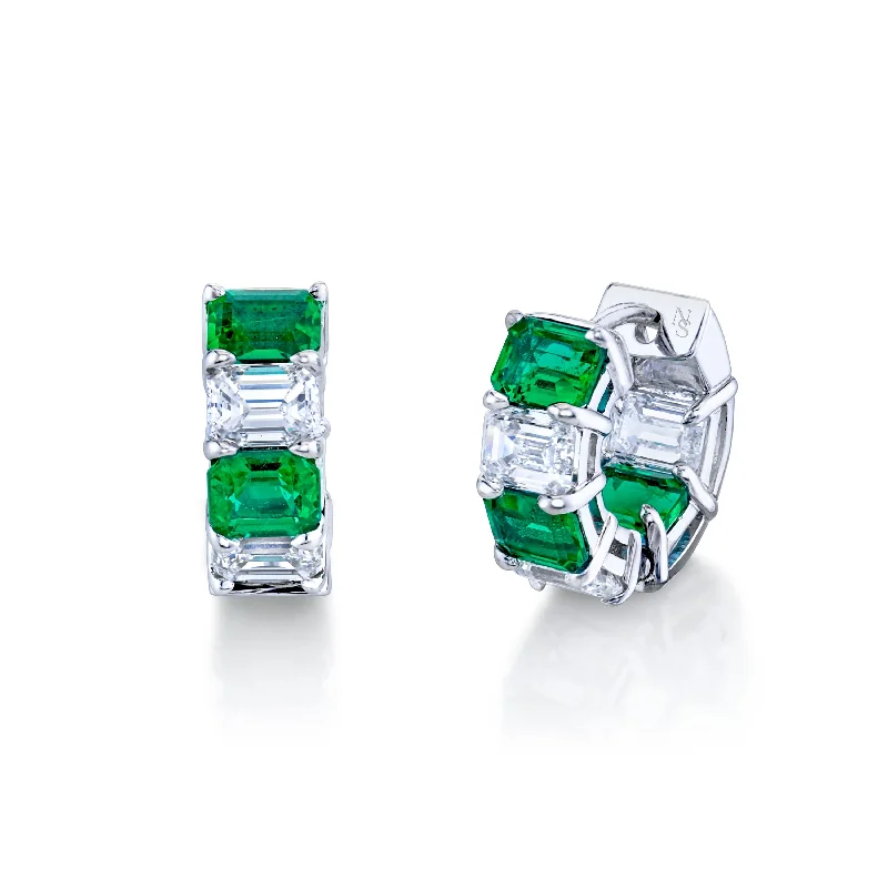 Vintage stud earrings-Alternating Diamond & Emerald Huggie Earrings