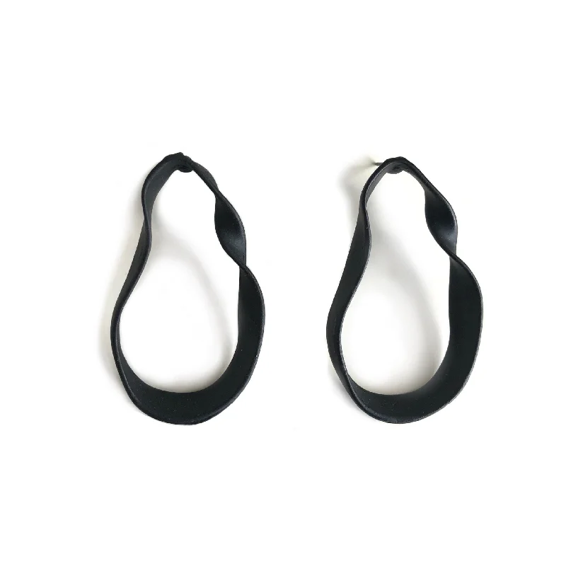 Threader style earrings-Paglia Earrings