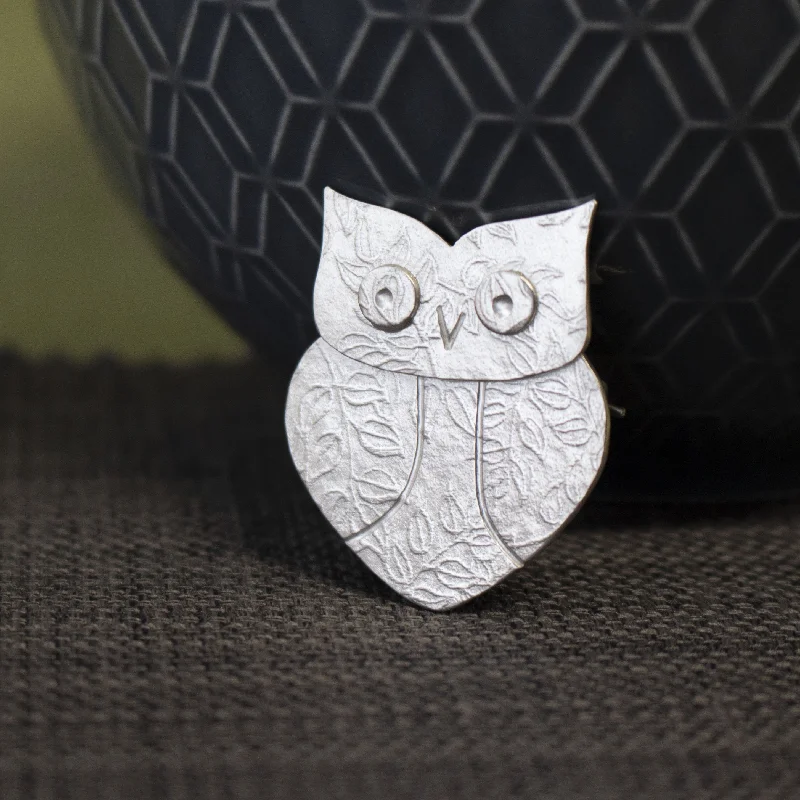 Sleek minimalist brooches-Owl Brooch