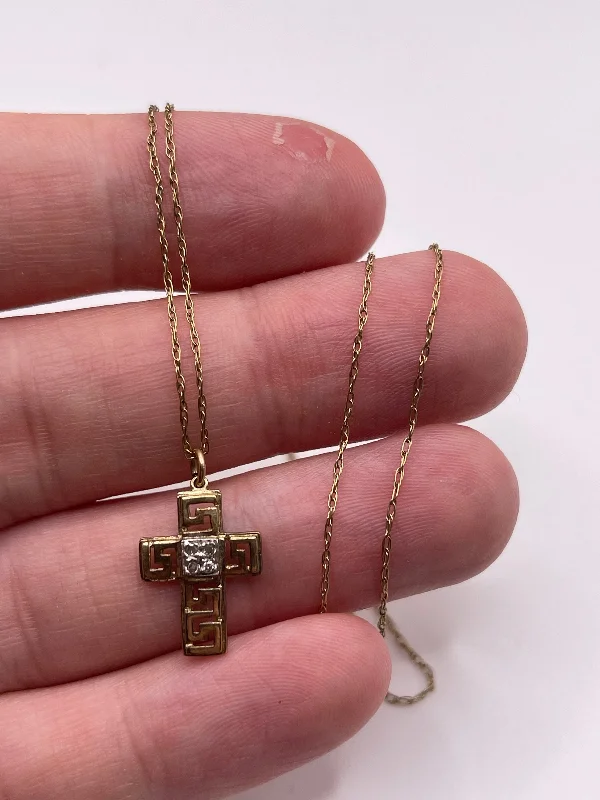 Oval stone necklaces-9ct gold diamond cross necklace