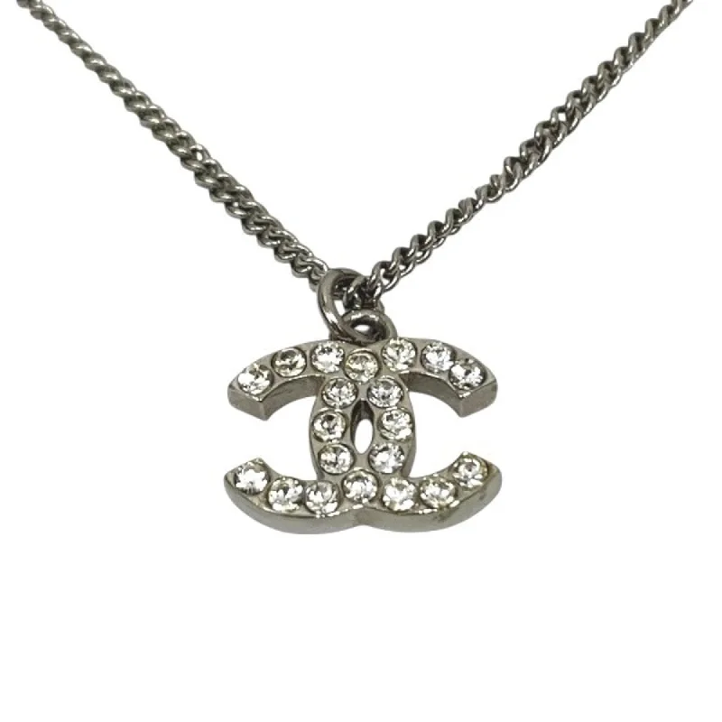 Layered silver necklaces-Chanel   Plating Rhinestone Necklace (Pre-Owned)