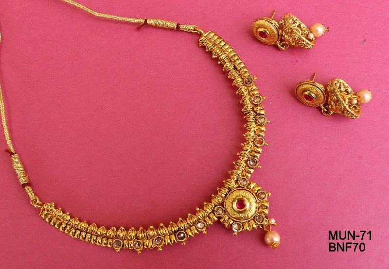 Statement collar necklaces-Gold Plated Kundan Beaded Necklace Set With Earrings